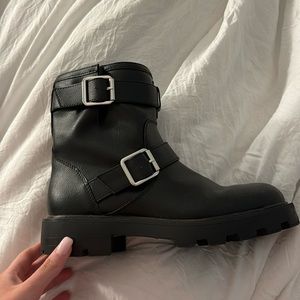 H&M boots size 8
